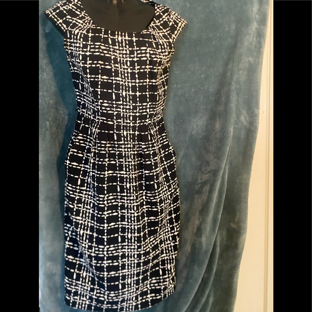 NOT AVAILABLE_Saucy + Versatile hourglass CK Dress w/pockets!
